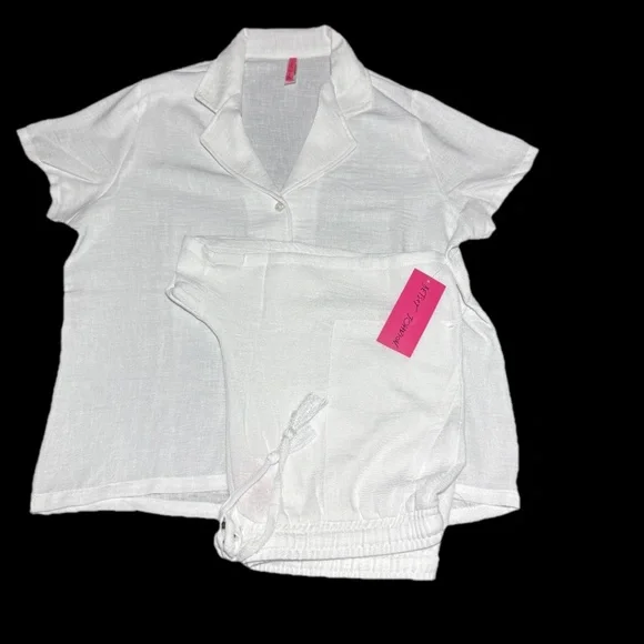 NWT Betsey Johnson 2 Piece Button Down Shirt & Short Set White Size Medium - Picture 1 of 13
